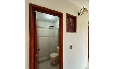 VENTA DE CASA BARRIO LAS CASTILLA ARMENIA 3 APARTAMENTOS