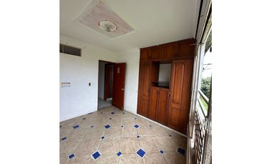 VENTA DE CASA BARRIO LAS CASTILLA ARMENIA 3 APARTAMENTOS