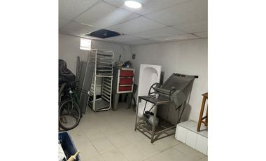 VENTA DE CASA BARRIO LAS CASTILLA ARMENIA 3 APARTAMENTOS