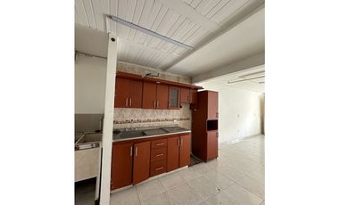 VENTA DE CASA BARRIO LAS CASTILLA ARMENIA 3 APARTAMENTOS