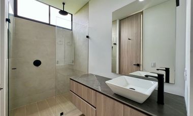 VENTA ESPECTACULAR APARTAMENTO  94 MTS2 CERRITOS PEREIRA