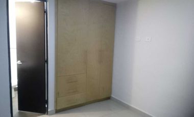 MODERNO DEPA PLANTA BAJA CON TERRENO EXCEDENTE EN LOGRONO RESIDENCIAL