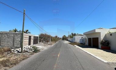 TERRENO EN VENTA FRENTE A PLAYA