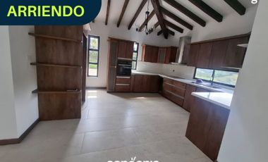 Finca en Arriendo en San vicente- las hojas