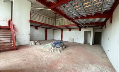 CONDADO DEL REY / LOCAL COMERCIAL / CONDADO PLAZA  / 230M / 2 NIVELES