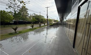 SE ALQUILA LOCAL COMERCIAL EN CONDADO PLAZA DE 230M CON MEZZANINE