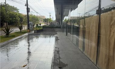 SE ALQUILA LOCAL COMERCIAL EN CONDADO PLAZA DE 230M CON MEZZANINE