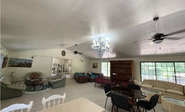 CHAME / LAS LAJAS / 268M / 2 NIVELES / 4 HABITACION / AMOBLADA