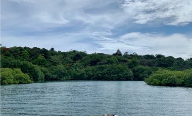 Vendo finca en Bocas del Toro Isla Bastimento L.T