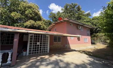 SE ALQUILA CASA CON PISCINA EN CHAME LAS LAJAS AMOBLADA