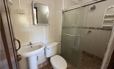 SE ALQUILA CASA CON PISCINA EN CHAME LAS LAJAS AMOBLADA