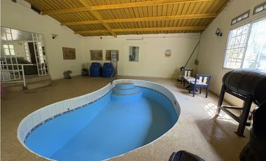 SE ALQUILA CASA CON PISCINA EN CHAME LAS LAJAS AMOBLADA