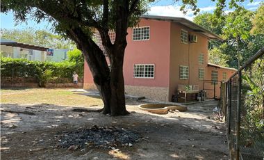 SE ALQUILA CASA CON PISCINA EN CHAME LAS LAJAS AMOBLADA