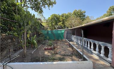SE ALQUILA CASA CON PISCINA EN CHAME LAS LAJAS AMOBLADA