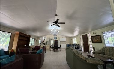 SE ALQUILA CASA CON PISCINA EN CHAME LAS LAJAS AMOBLADA