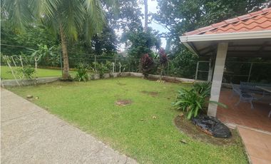 Venta de casa en Residencial Espinar, Colón