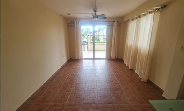 Venta de casa en Residencial Espinar, Colón