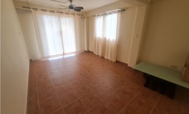 Venta de casa en Residencial Espinar, Colón