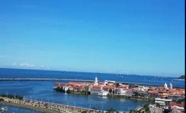 OFICINA EN VENTA O ALQUILER – PH BAY VIEW-JR