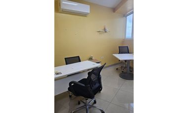 OFICINA EN VENTA O ALQUILER – PH BAY VIEW-JR