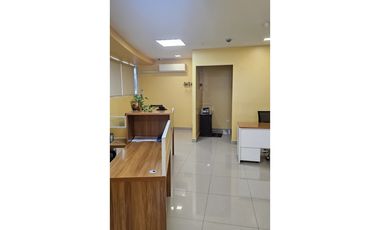 OFICINA EN VENTA O ALQUILER – PH BAY VIEW-JR