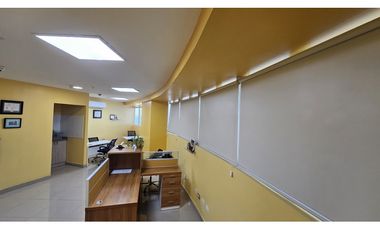 OFICINA EN VENTA O ALQUILER – PH BAY VIEW-JR