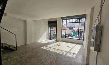 ALQUILER DE LOCAL COMERCIAL EN AVENIDA B