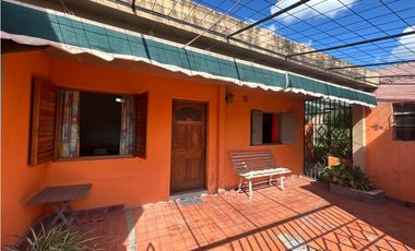 VENTA CASA 2 DORMITORIOS AV DE LAS AMÉRICAS
