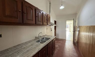 Alquiler casa 4 Dormitorios,Intendente Ferrero de Rio Tercero