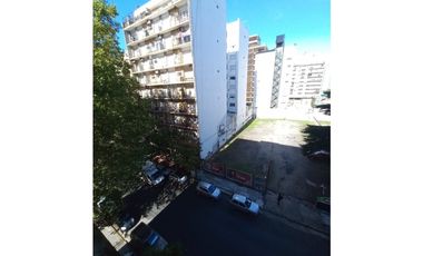 DEPARTAMENTO 1 AMBIENTE A LA CALLE CON BALCON - MACROCENTRO
