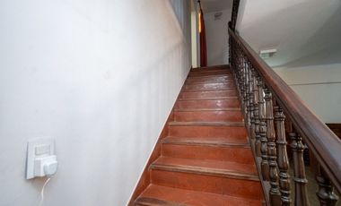 Casa de Categoría a 5 cuadras de BV Pellegrini.