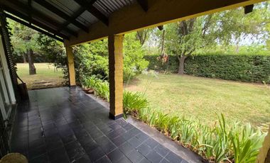 Casa Quinta 3 Ambientes VENTA Lobos Parque