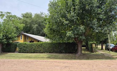 Casa Quinta 3 Ambientes VENTA Lobos Parque