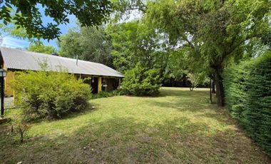 Casa Quinta 3 Ambientes VENTA Lobos Parque