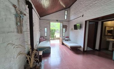 Casa Quinta 3 Ambientes VENTA Lobos Parque