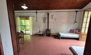 Casa Quinta 3 Ambientes VENTA Lobos Parque