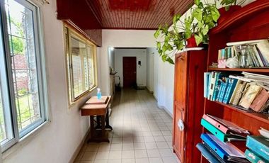 CASA EN VENTA DE DOS HABITACIONES EN AZUL