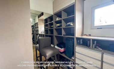 Casa 5 ambientes de 135m² en venta con cochera en Temperley