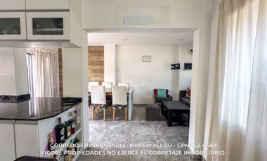 Casa 5 ambientes de 135m² en venta con cochera en Temperley