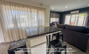 Casa 5 ambientes de 135m² en venta con cochera en Temperley