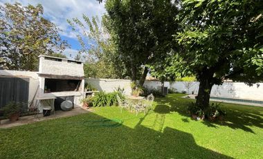 Casa 2 dormitorios con pileta en Santo Tome