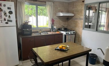 Casa 2 dormitorios con pileta en Santo Tome