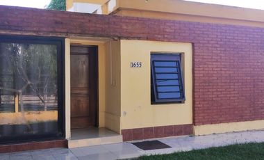 Se Vende Casa-3 dorm-Centro-Villa Ocampo