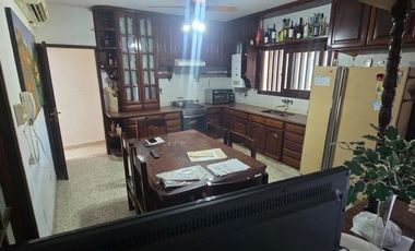 Gran casa céntrica en venta