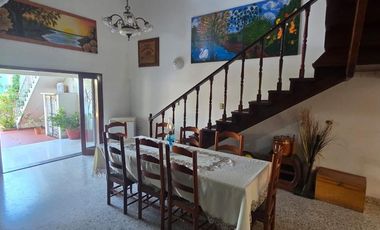 Gran casa céntrica en venta