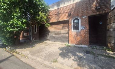 Venta casa tres ambientes en Ramos Mejia