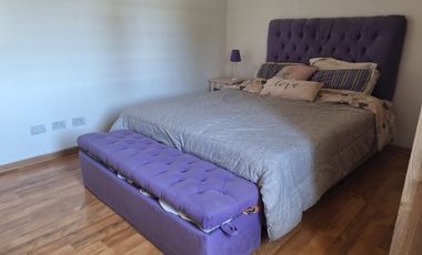PH 4 ambientes y patio en venta en Tapiales
