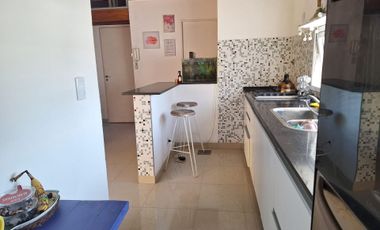 PH 4 ambientes y patio en venta en Tapiales