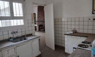 VENTA CASA CENTRICA 3 DORMITORIOS CAPITAL