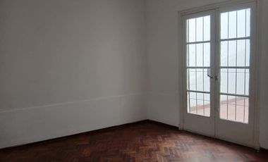 VENTA CASA CENTRICA 3 DORMITORIOS CAPITAL
